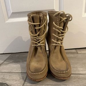 FRYE WOMEN PARKER MOC BEIGE SUEDE LACE-UP HEEL ANKLE BOOTS SZ 8.5